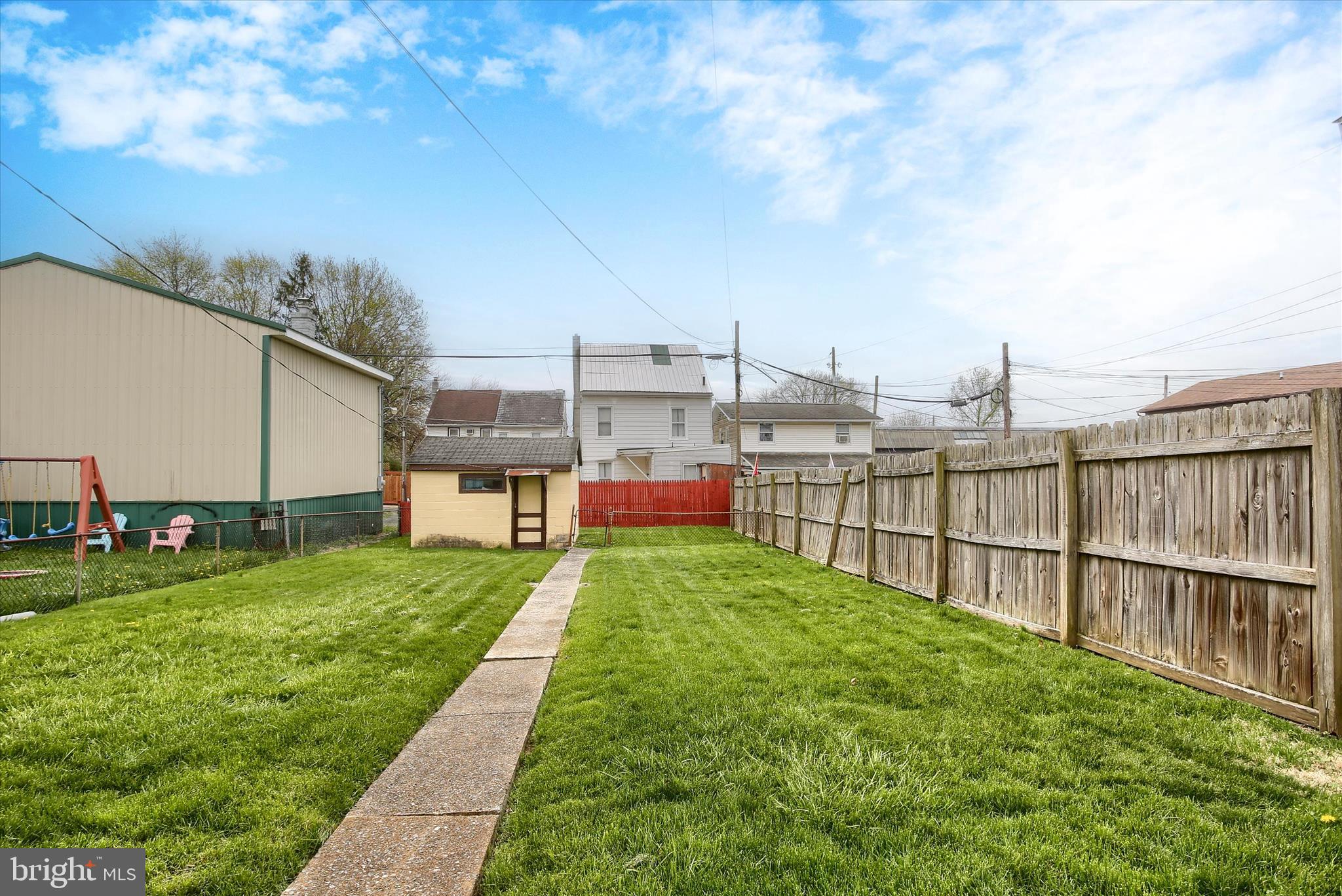 636 Walnut Street Lebanon, PA 17042 - Photo 29 of 33 a view of a terrace with yard