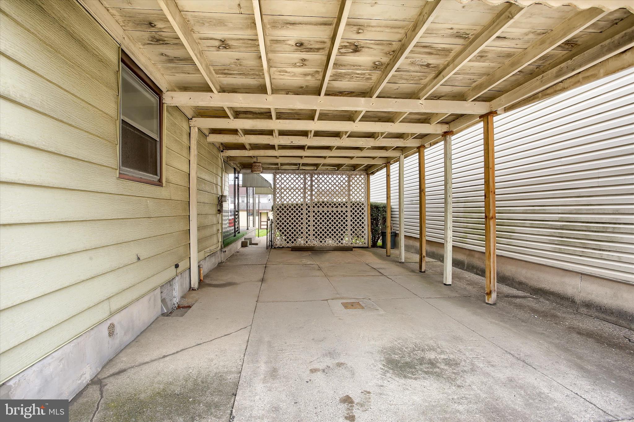 636 Walnut Street Lebanon, PA 17042 - Photo 4 of 33 a view of garage