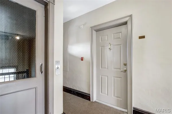 $369,000 | 5510 Waterman Boulevard, Unit 602, St. Louis, MO 63112