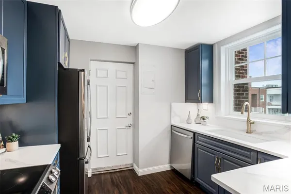 $369,000 | 5510 Waterman Boulevard, Unit 602, St. Louis, MO 63112