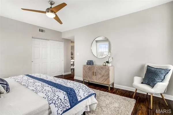 $369,000 | 5510 Waterman Boulevard, Unit 602, St. Louis, MO 63112