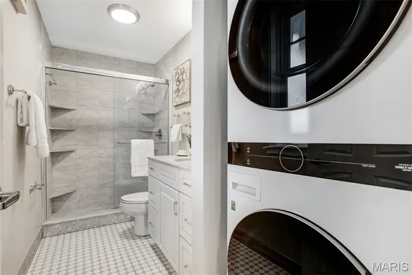 $369,000 | 5510 Waterman Boulevard, Unit 602, St. Louis, MO 63112