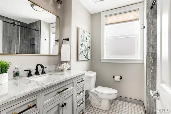 $369,000 | 5510 Waterman Boulevard, Unit 602, St. Louis, MO 63112