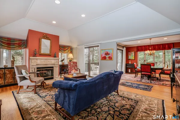 $599,900 | 28 Cary Lane, Unit 28, Bloomfield, CT 06002