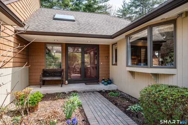 $599,900 | 28 Cary Lane, Unit 28, Bloomfield, CT 06002