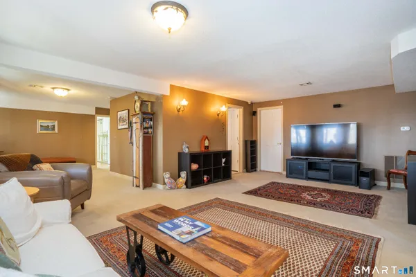 $599,900 | 28 Cary Lane, Unit 28, Bloomfield, CT 06002