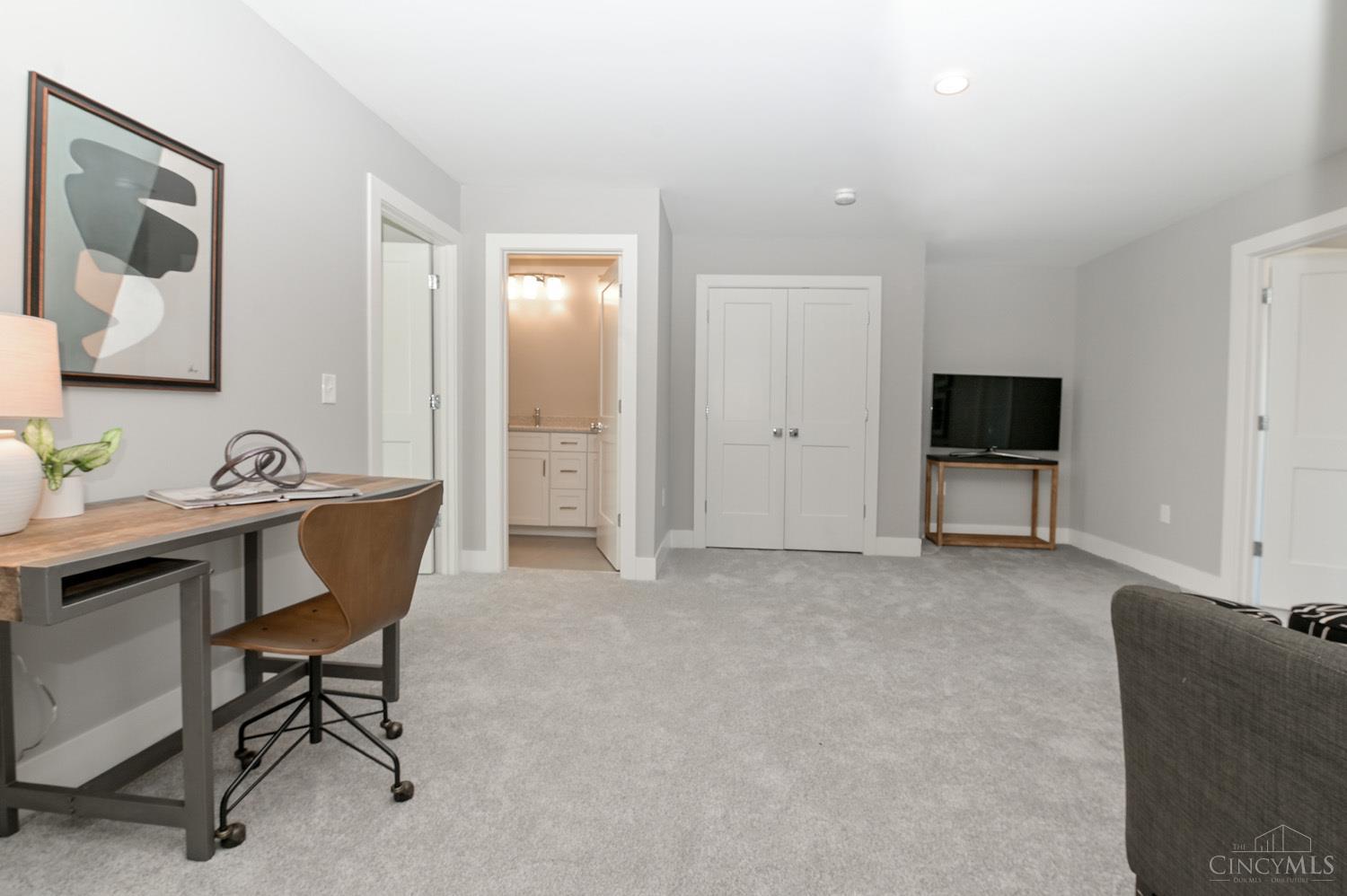 6459 Kugler Mill Road Cincinnati, OH 45236 - Photo 30 of 41 Gallery Image 30