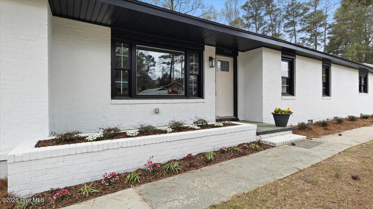 1914 Crescent Drive Rockingham, NC 28379 - Photo 3 of 33 28-IMG_4740