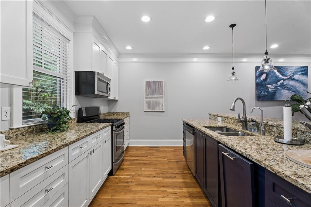 114 Knob Hills Circle Decatur, GA 30030 - Photo 13 of 56