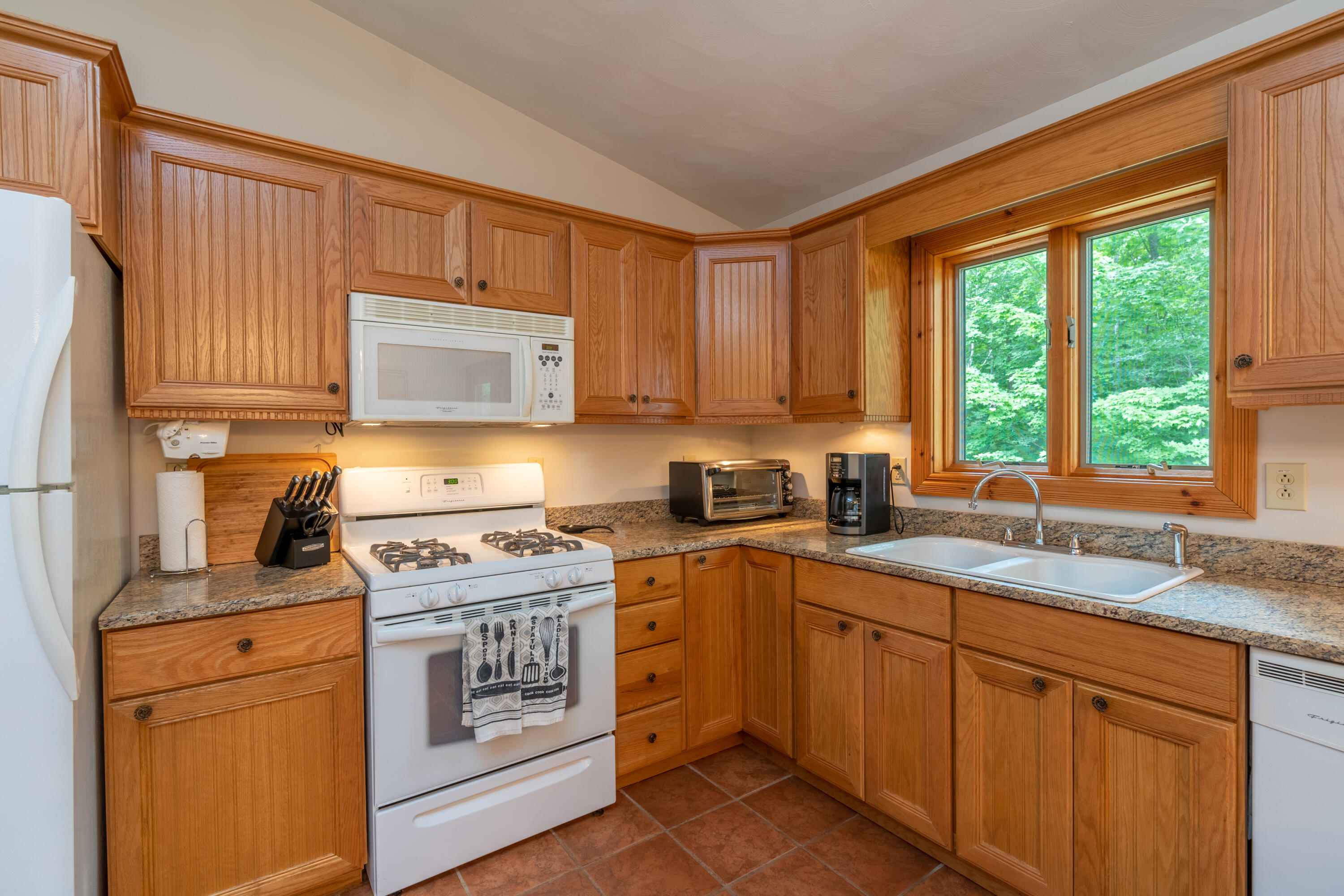 27 Oneida Path Jay, NY 12941 - Photo 18 of 45 Gallery Image 18