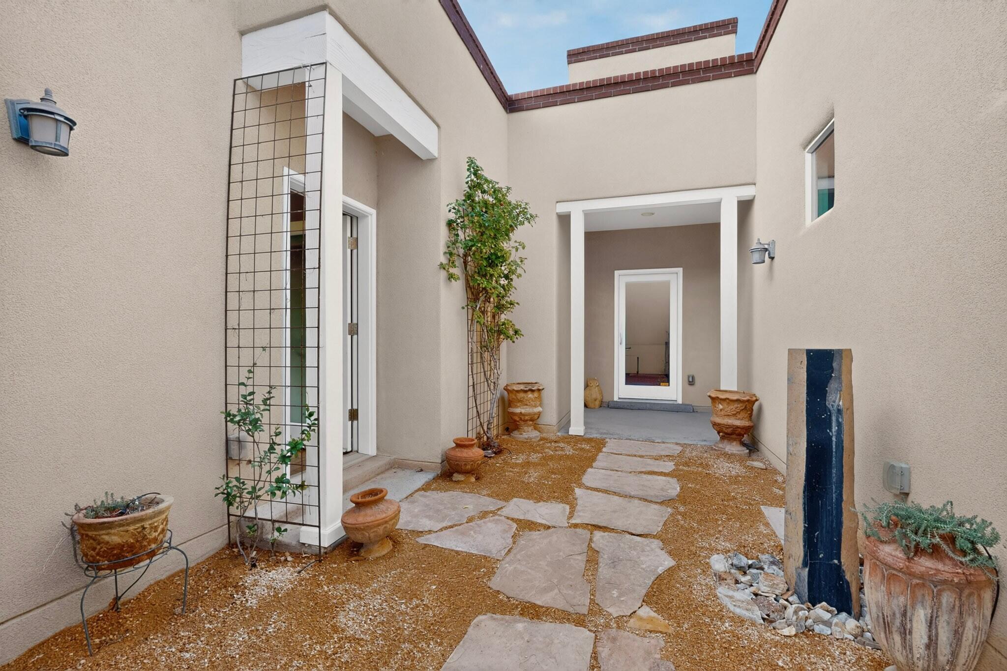 636 Rio Azul Albuquerque, NM 87104 - Photo 4 of 40 Gallery Image 4