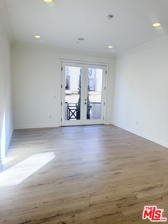 345 South Reeves Drive, Unit 301 Beverly Hills, CA 90212 - Photo 15 of 18