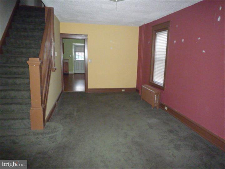 302 South Sterley Street Reading, PA 19607 - Photo 3 of 10 Gallery Image 3