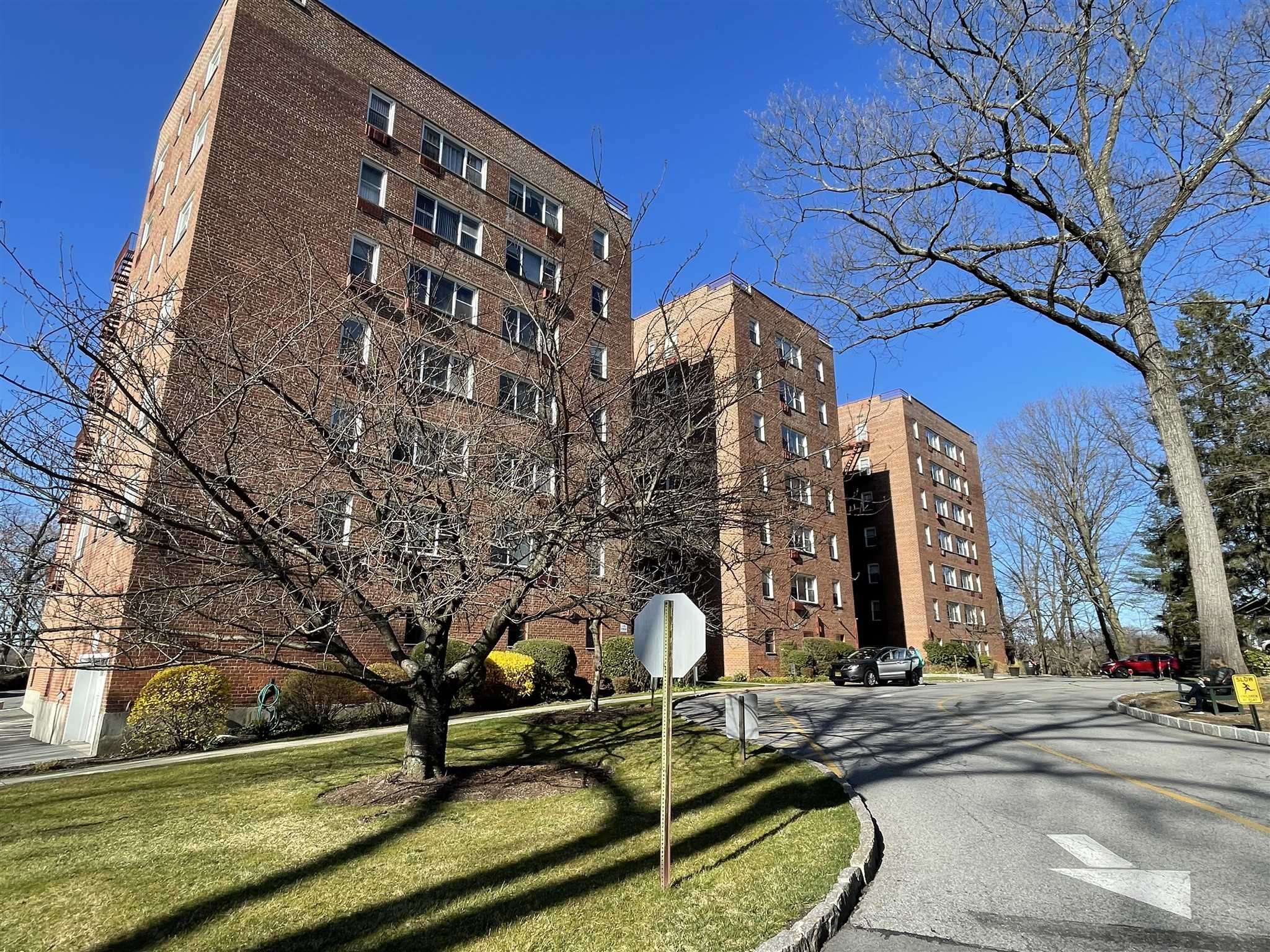 611 Palmer Road, Yonkers, NY 10701 Compass