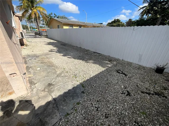 $1,950 | 1064 Northwest 103rd Street, Unit 2, Miami, FL 33150