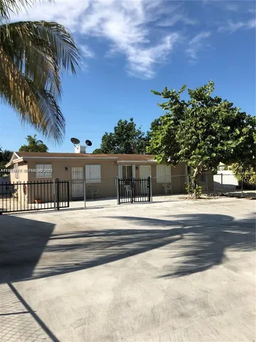 $1,950 | 1064 Northwest 103rd Street, Unit 2, Miami, FL 33150