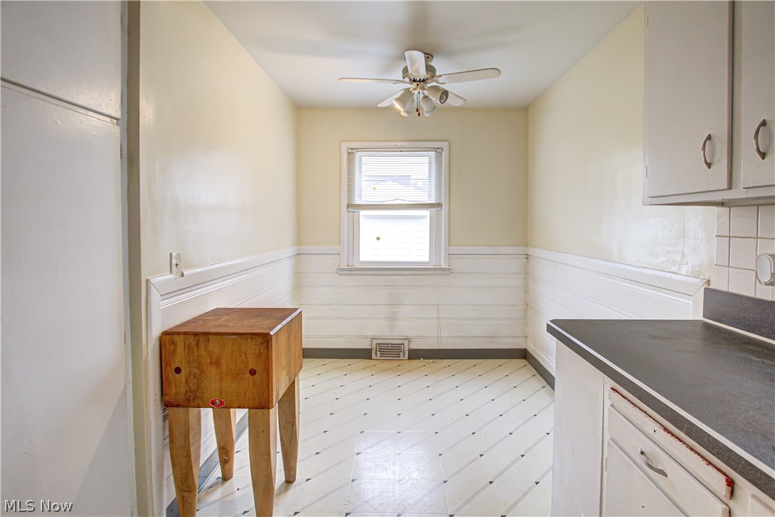 4230 Stonehaven Road Cleveland, OH 44121 - Photo 11 of 35