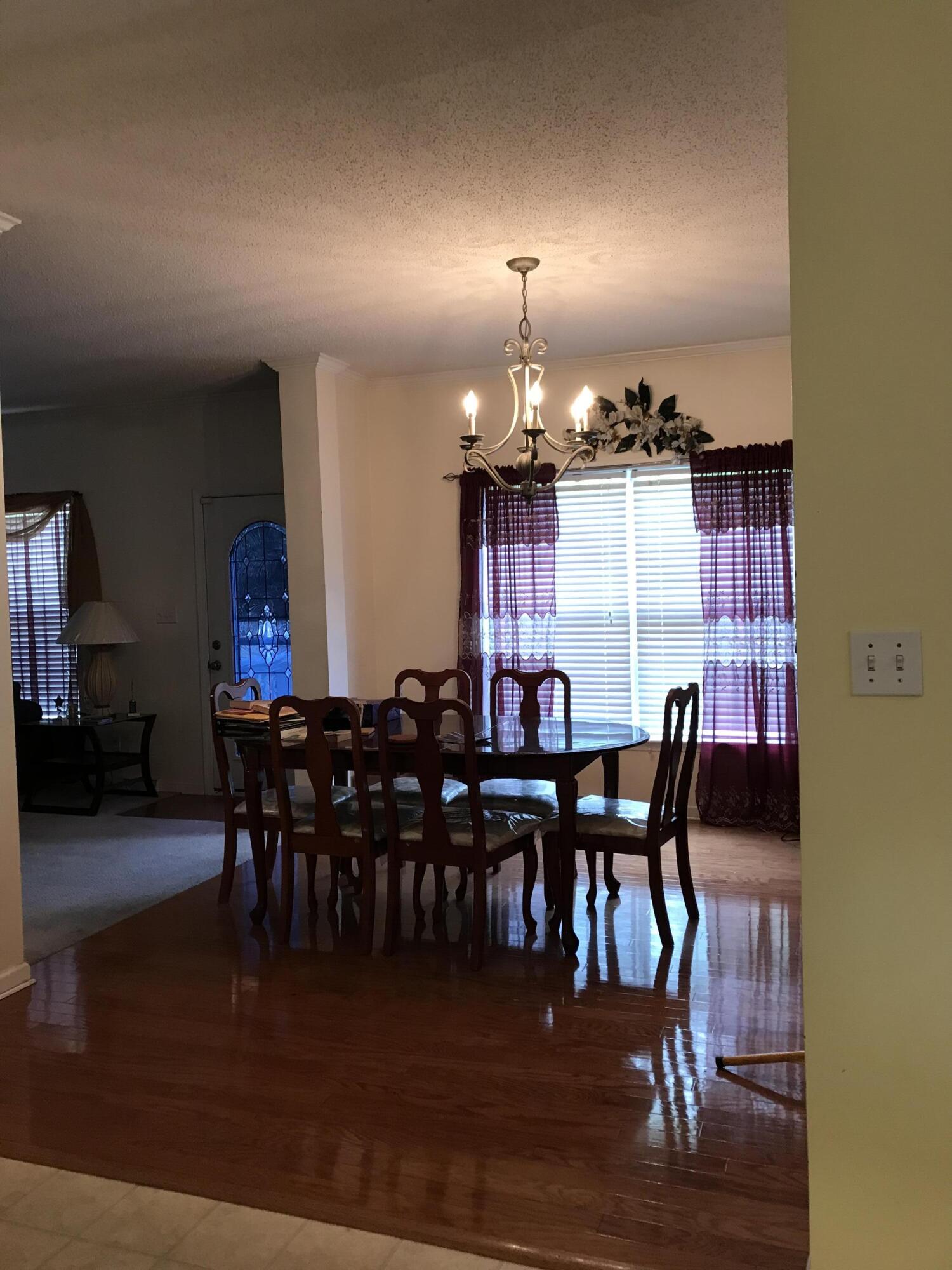 104 Community Road Summerville, SC 29485 - Photo 5 of 22 5023B8F3-A447-4FD3-8FAA-C3872A6D78CC
