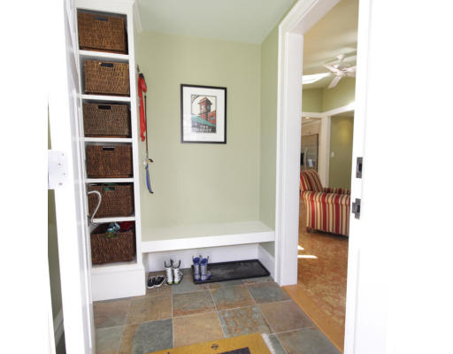 36 Redgate Road Boston, MA 02132 - Photo 13 of 27