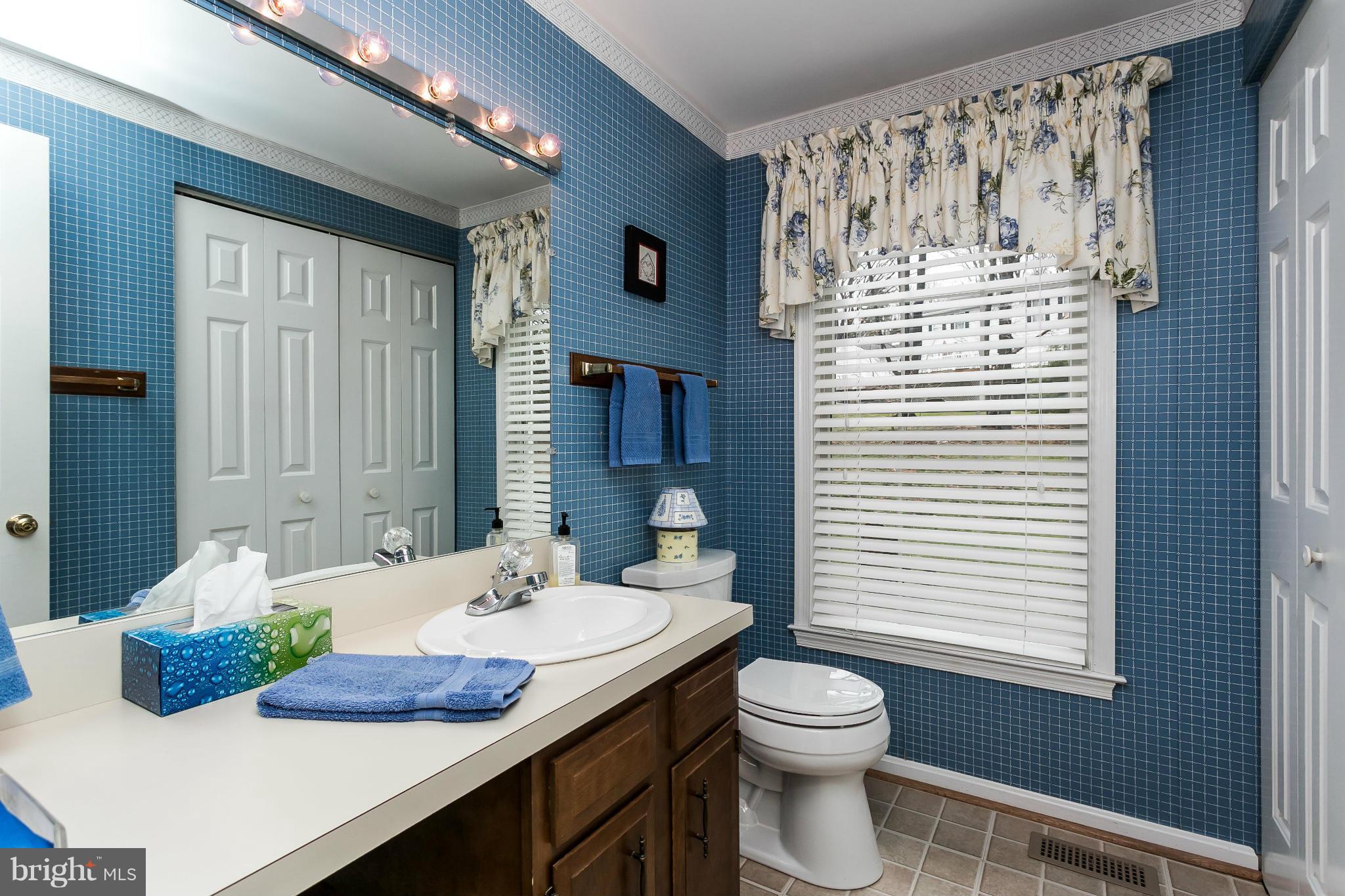 13903 Sunnybrook Road Phoenix, MD 21131 - Photo 14 of 30 Main Level Half bath