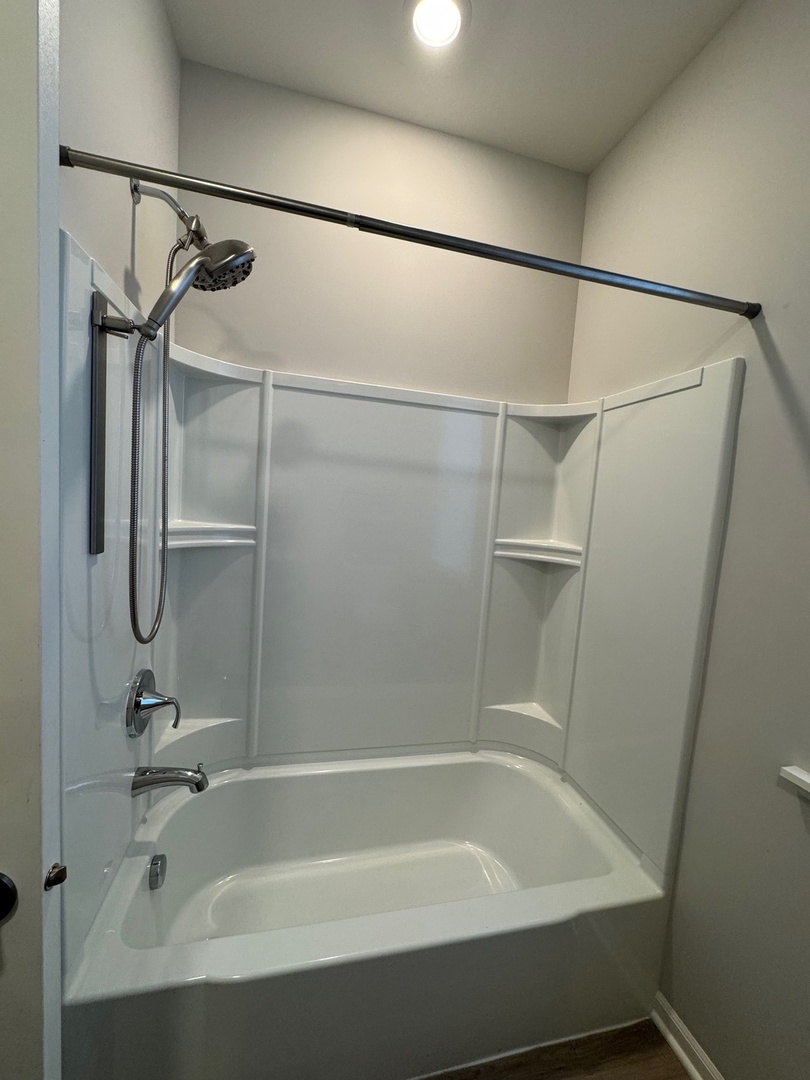 9177 Ritz Court Huntley, IL 60142 - Photo 10 of 27 Gallery Image 10