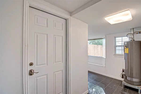 $499,900 | 4804 Saxon Street, Bellaire, TX 77401