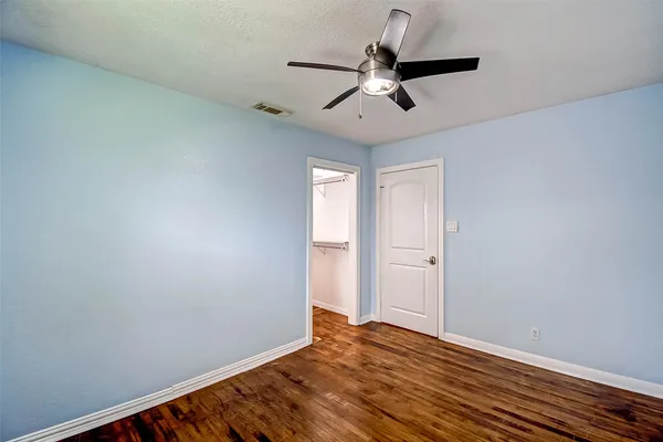 $499,900 | 4804 Saxon Street, Bellaire, TX 77401