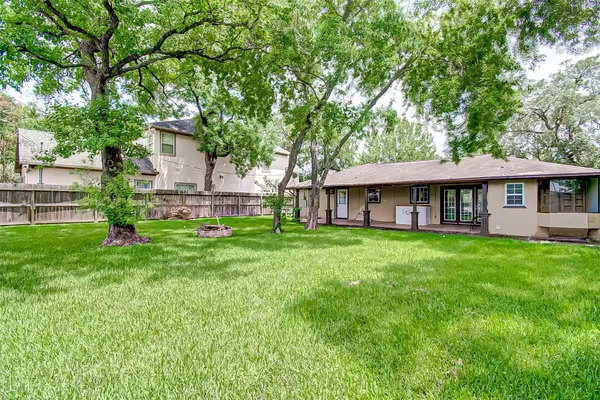 $499,900 | 4804 Saxon Street, Bellaire, TX 77401