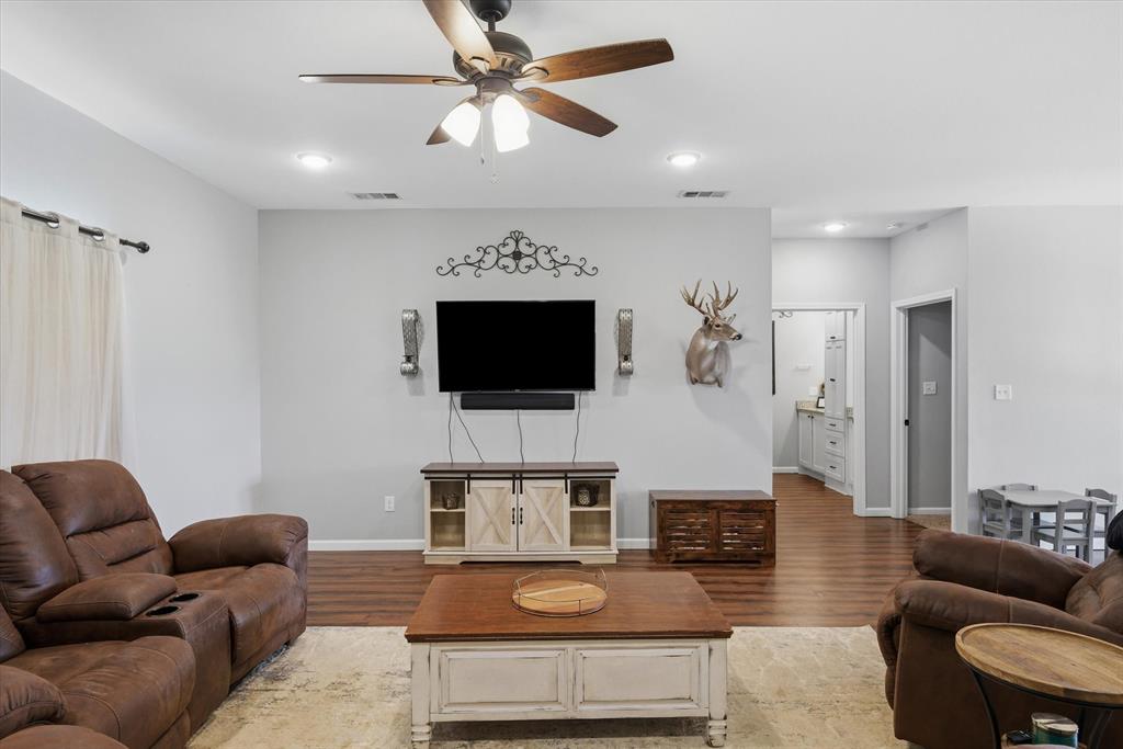 2280 VZ County Road Canton, TX 75103 - Photo 9 of 38