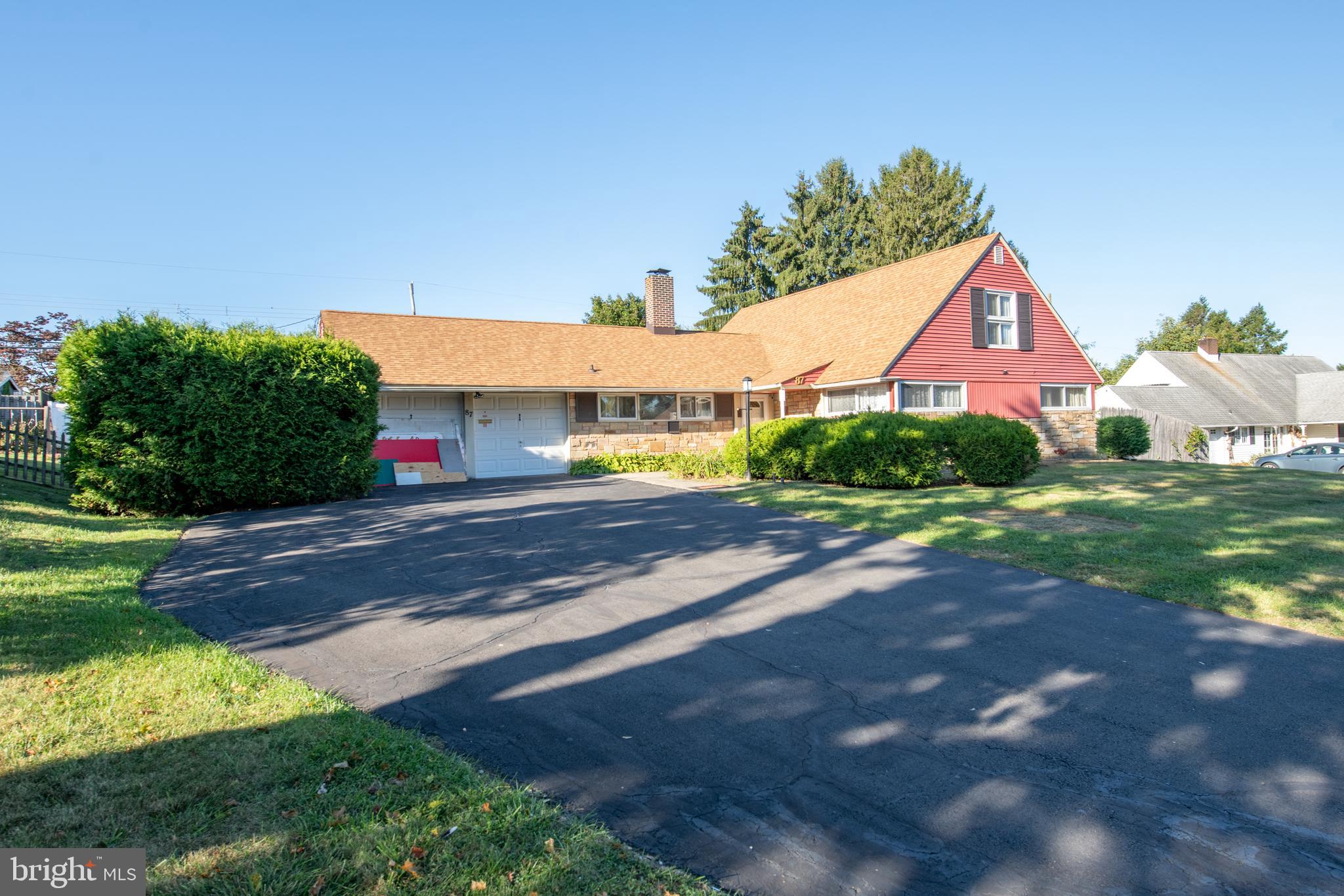 87 Fieldstone Road Levittown, PA 19056 - Photo 1 of 37 Gallery Image 1