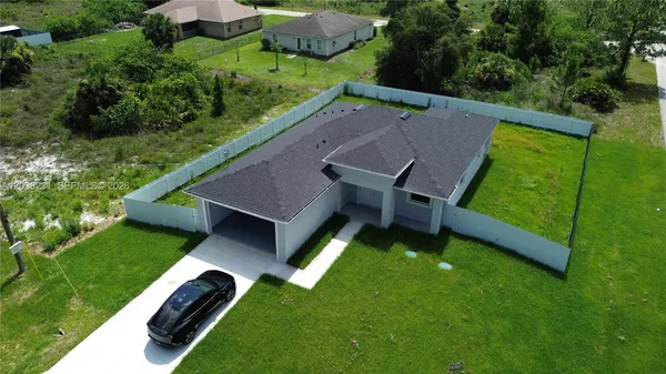 $2,200 | 1111 Gunby Avenue South, Unit 1111, Lehigh Acres, FL 33974