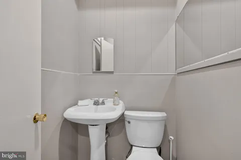 $1,237,000 | 5622 MacArthur Boulevard Northwest, Washington, DC 20016