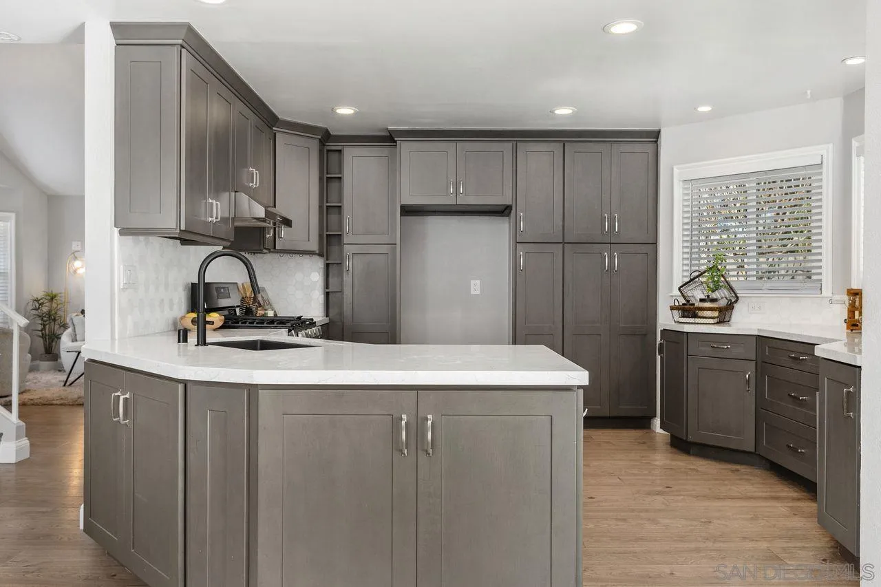 5259 Hubbert Street Oceanside, CA 92056 - Photo 12 of 46 Gallery Image 12