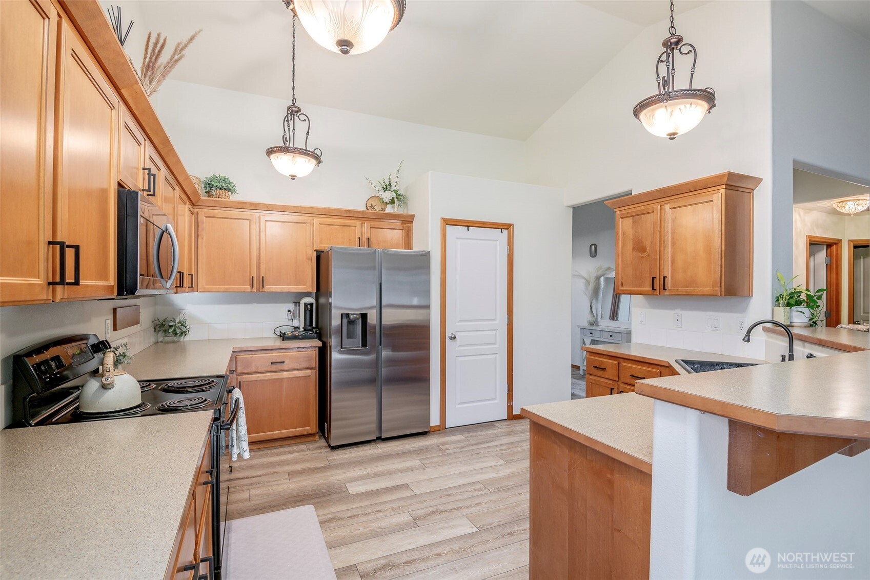 1405 Riddell Avenue Northeast Orting, WA 98360 - Photo 5 of 32