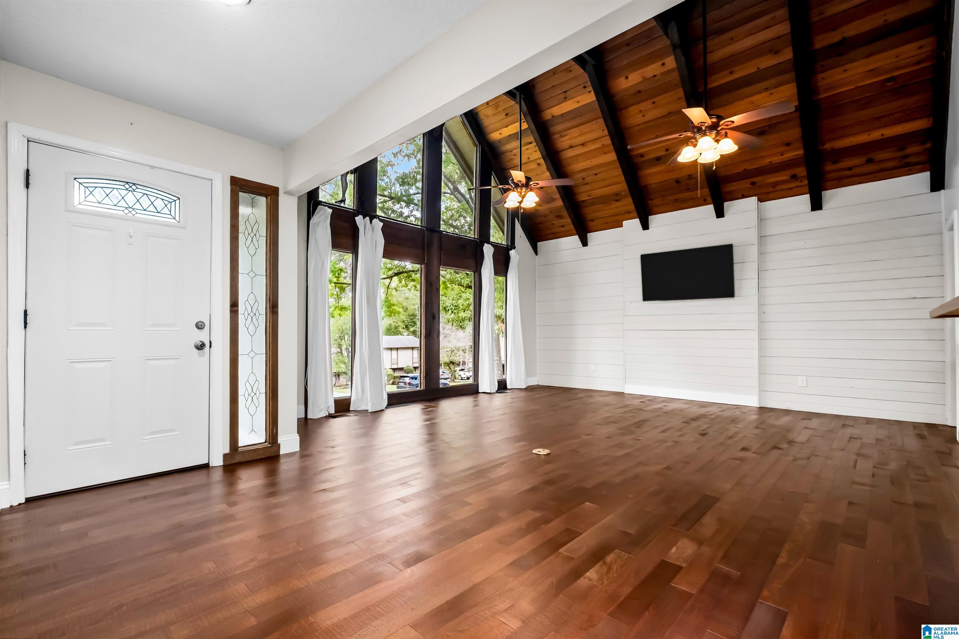 912 Colonial Drive Alabaster, AL 35007 - Photo 8 of 58