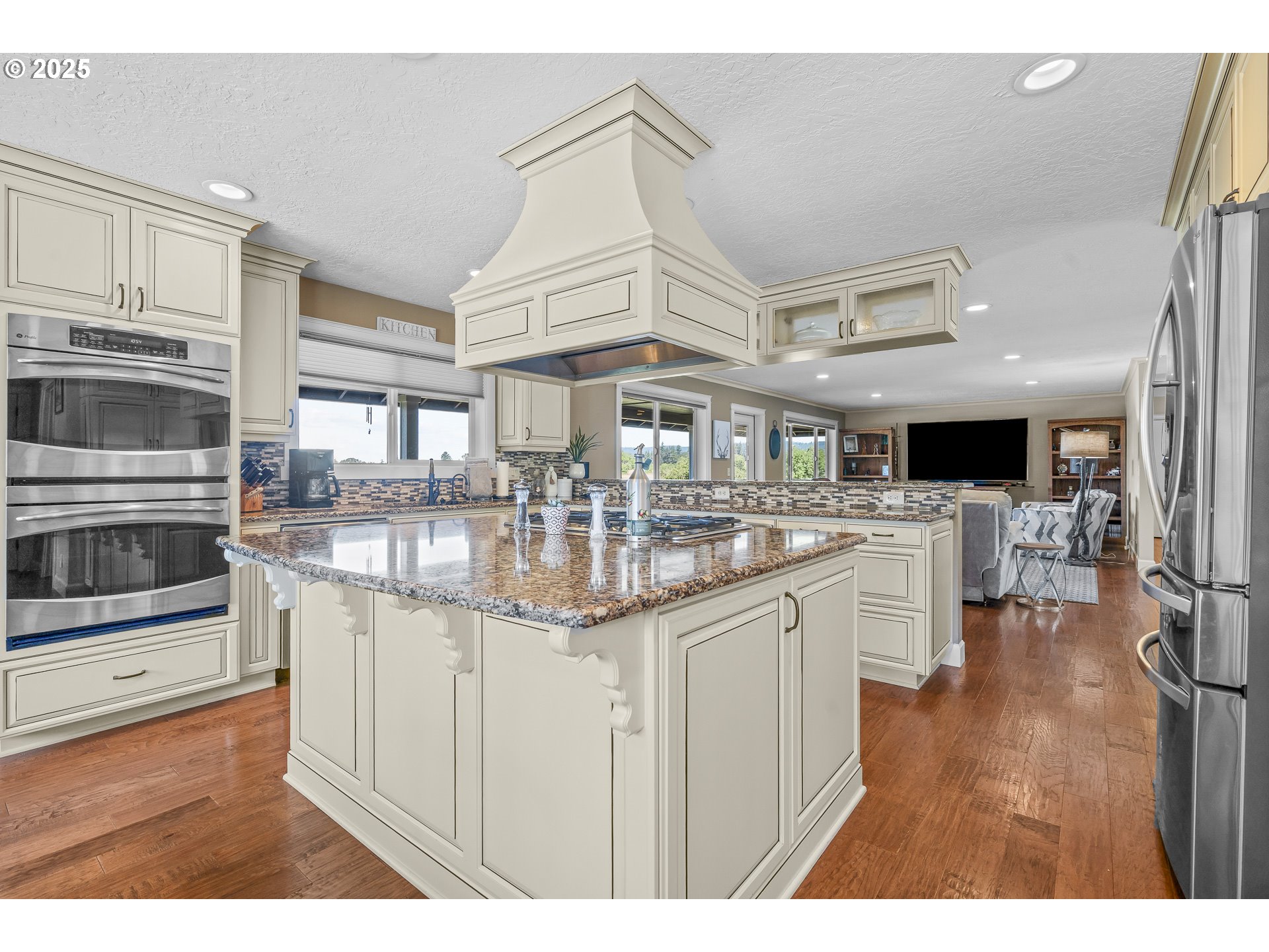 10905 Northeast Renne Road Newberg, OR 97132 - Photo 11 of 48