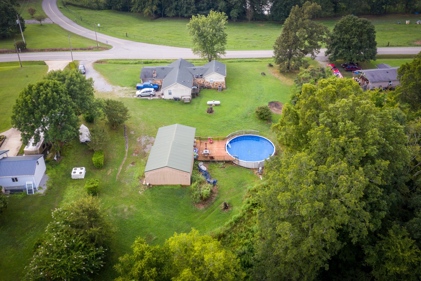 1425 Grays Chapel Road Southside, TN 37171 - Photo 30 of 32 Gallery Image 30