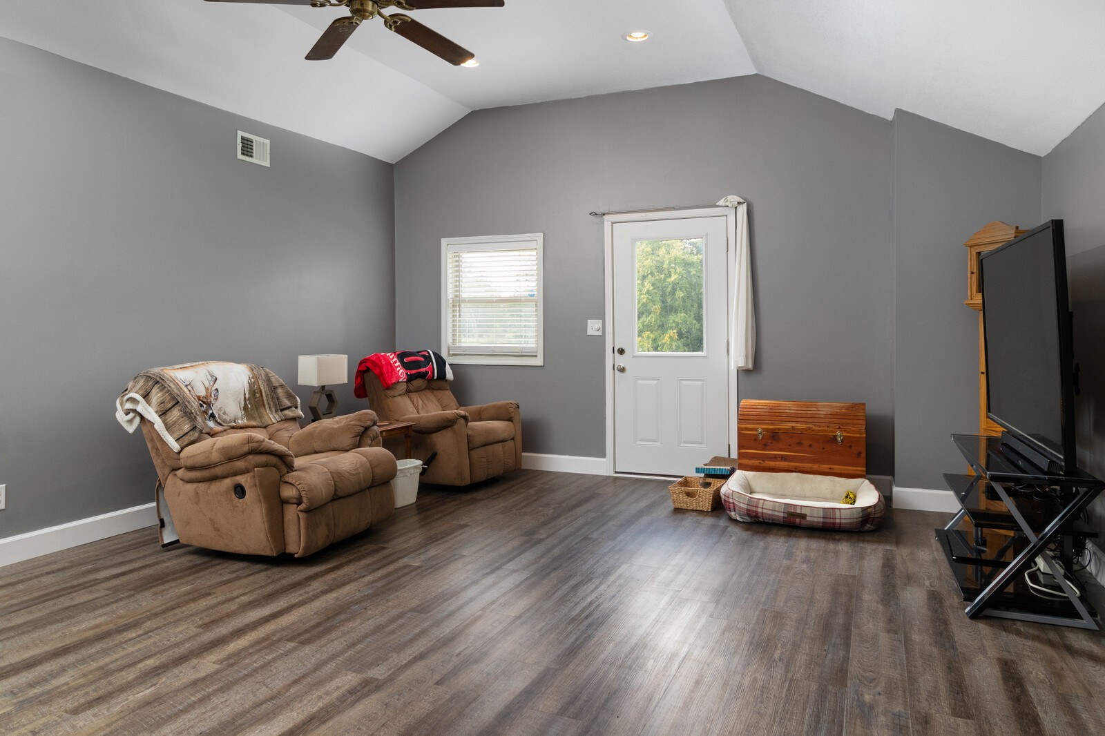 1425 Grays Chapel Road Southside, TN 37171 - Photo 5 of 32 Gallery Image 5