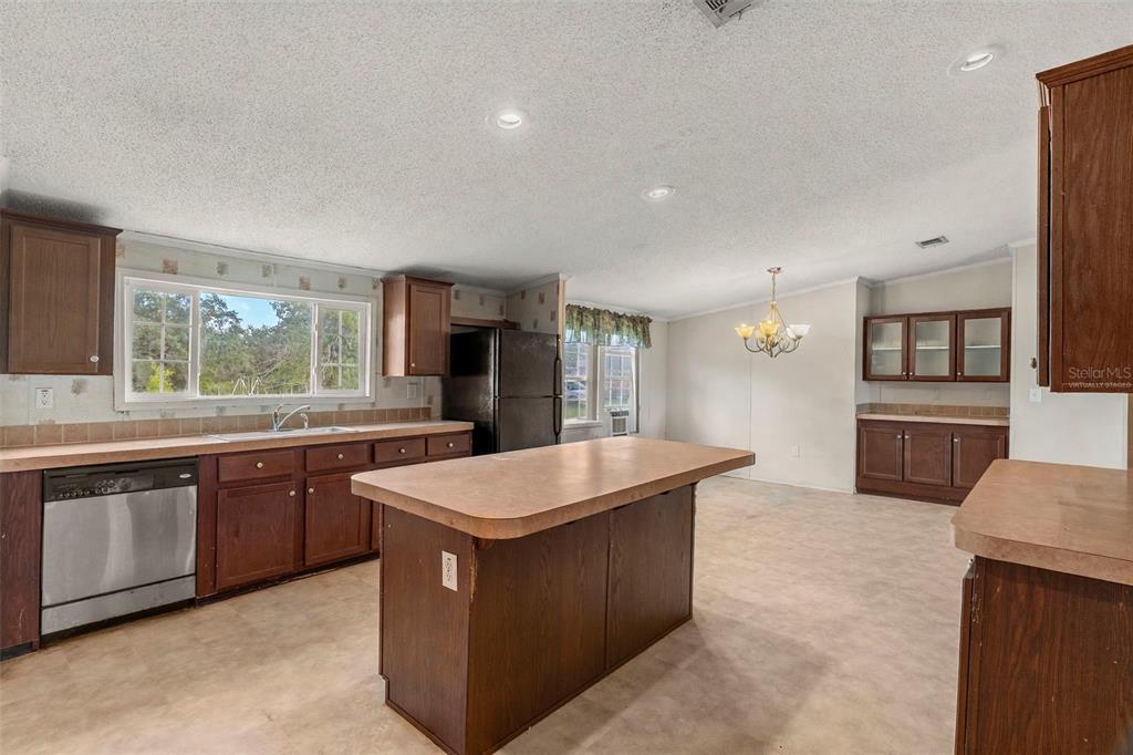 13317 Moon Road Brooksville, FL 34613 - Photo 6 of 25 Gallery Image 6