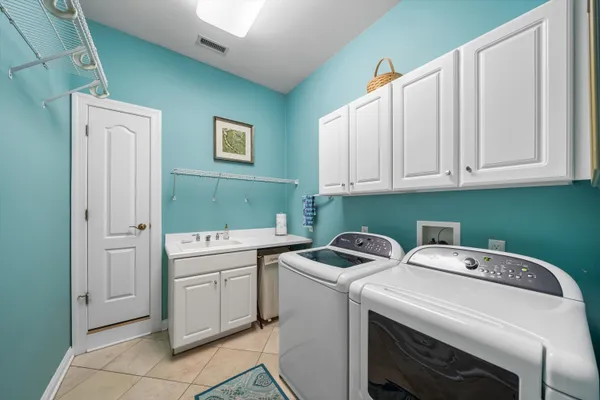 $1,195,000 | 14 Caledonia Drive, Seaville, NJ 08230