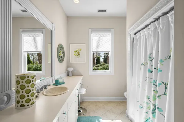 $1,195,000 | 14 Caledonia Drive, Seaville, NJ 08230