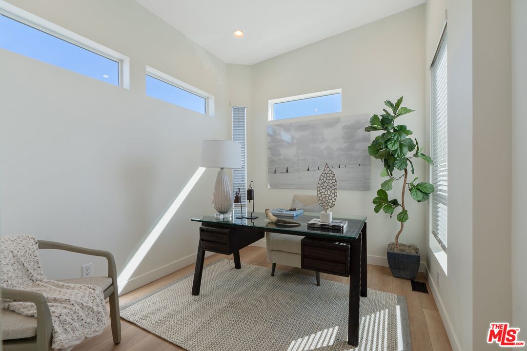 29500 Heathercliff Road, Unit 64 Malibu, CA 90265 - Photo 25 of 42