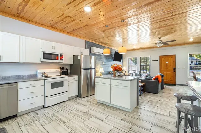 $190,000 | 19899 East 1820th Road, Fair Play, MO 65649