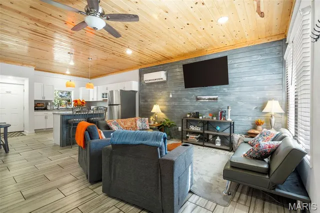 $190,000 | 19899 East 1820th Road, Fair Play, MO 65649