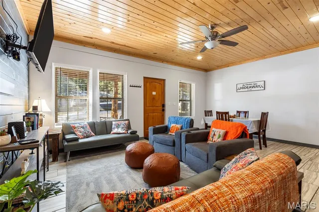 $190,000 | 19899 East 1820th Road, Fair Play, MO 65649