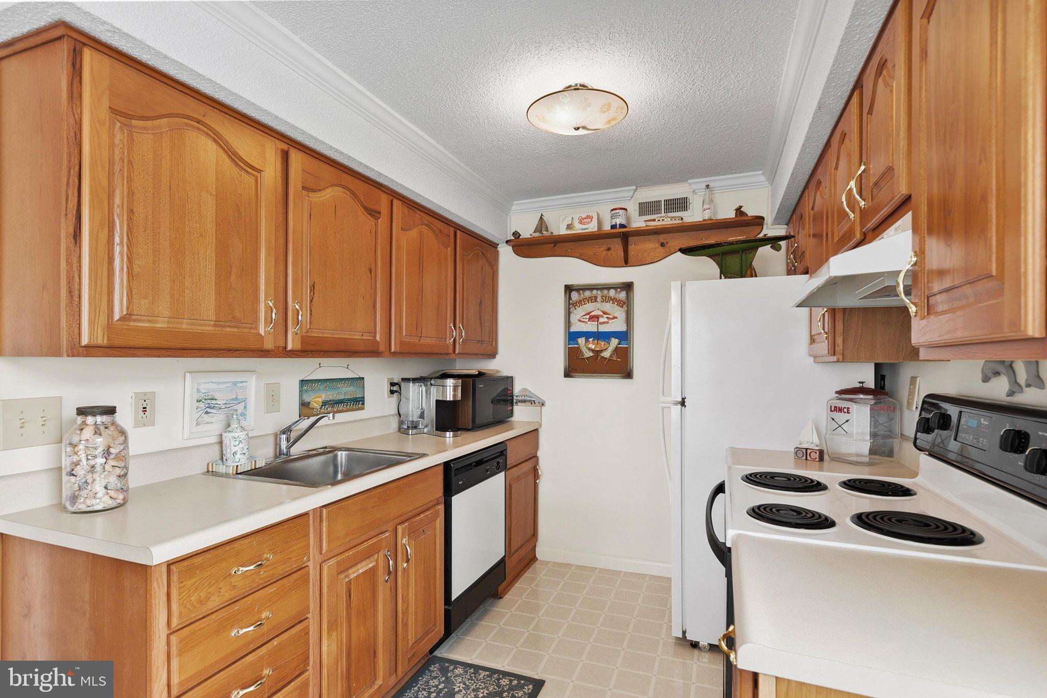 181 Jamestown Road, Unit 5 Ocean City, MD 21842 - Photo 28 of 64 Kitchen