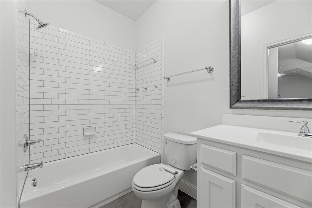 505 Inwood Street Benbrook, TX 76126 - Photo 10 of 39