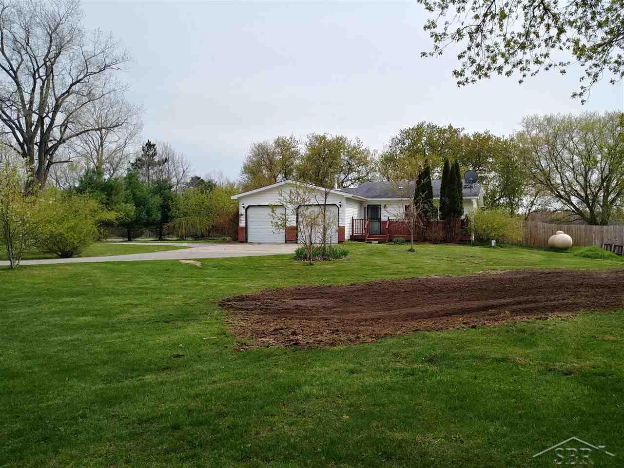 9500 South Raucholz Road St. Charles, MI 48655 - Photo 4 of 29