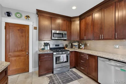 $339,900 | 7443 Amherst Avenue, St. Louis, MO 63130