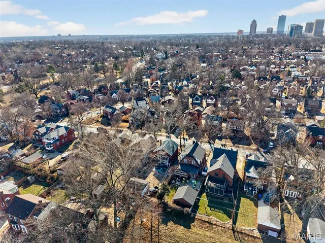 $339,900 | 7443 Amherst Avenue, St. Louis, MO 63130